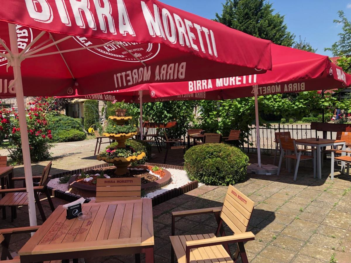 Pensiunea Viena Targu Mures Exterior foto